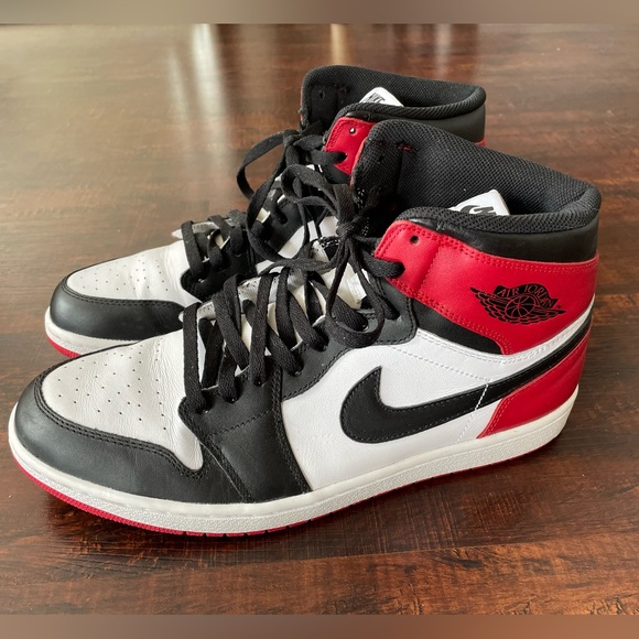 jordan 1 retro high og satin black toe women's shoe